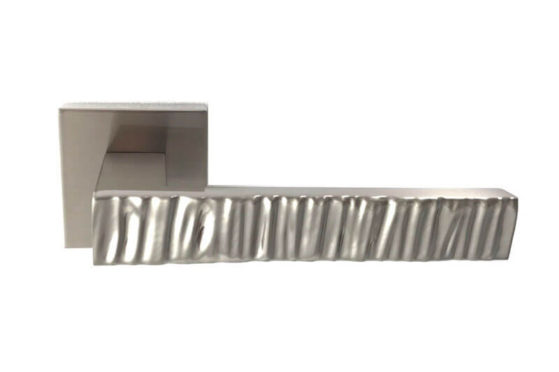 LV24E